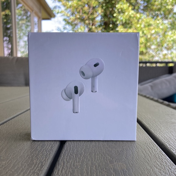 AirPods Pro Generation 2 - Picture 1 of 3